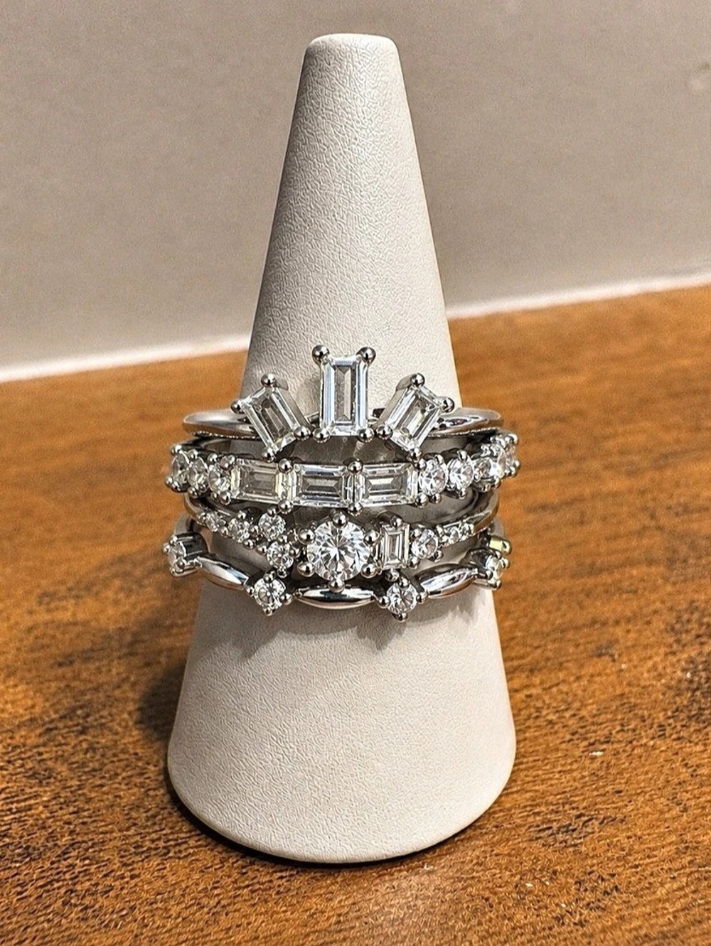 Bomb Party Delicates Ring Set Stars Breathing Softness Into Night - Size 7